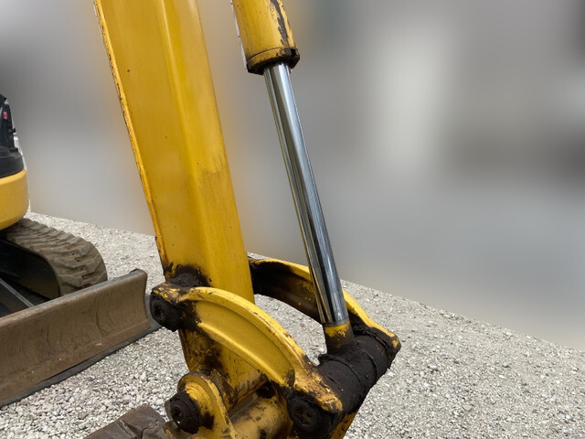 コマツミニユンボ（ミニバックホー）[写真07]