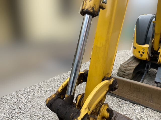 コマツミニユンボ（ミニバックホー）[写真08]