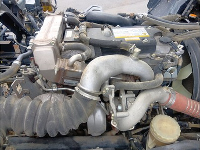 UDトラックスコンドルダンプ中型（4t）[写真17]