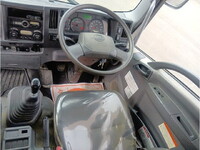 UDトラックスコンドルダンプ中型（4t）[写真25]