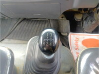 UDトラックスコンドルダンプ中型（4t）[写真27]