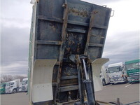 UDトラックスコンドルダンプ中型（4t）[写真09]