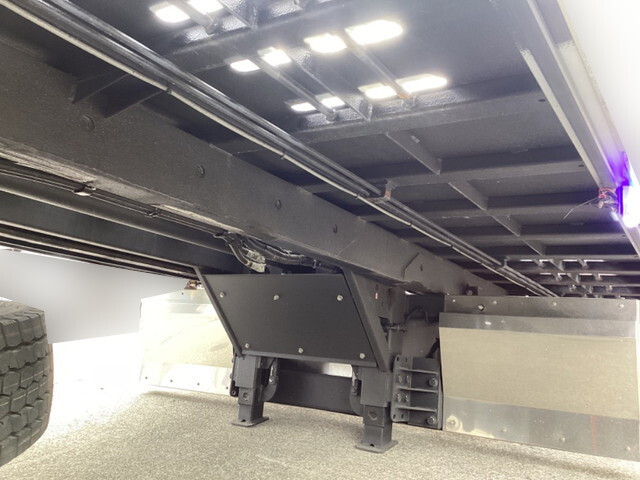 日野レンジャーセーフティクレーン4段増トン（6t・8t）[写真28]