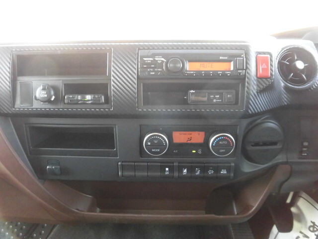 日野レンジャーアルミウイング中型（4t）[写真19]