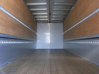 日野レンジャーアルミウイング中型（4t）[写真09]