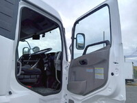 UDトラックスクオントレーラーヘッド（トラクターヘッド）大型（10t）[写真12]