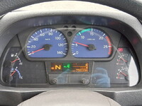 UDトラックスクオントレーラーヘッド（トラクターヘッド）大型（10t）[写真17]