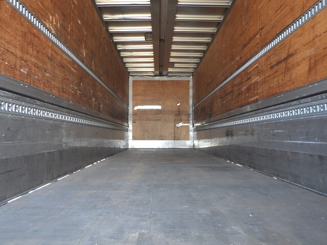 日野プロフィアアルミウイング大型（10t）[写真11]