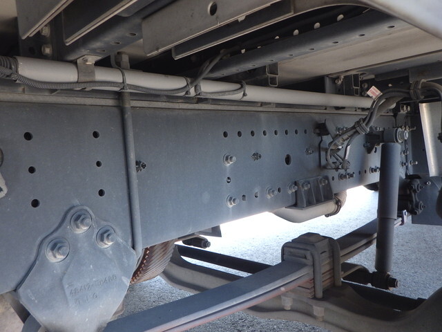 日野プロフィアアルミウイング大型（10t）[写真32]