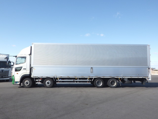 日野プロフィアアルミウイング大型（10t）[写真06]