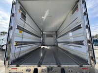 日野レンジャー冷凍車（冷蔵車）増トン（6t・8t）[写真28]