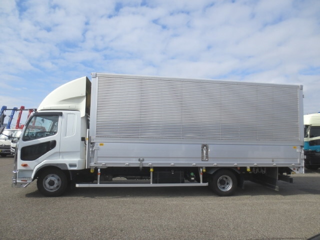 三菱ふそうファイターアルミウイング中型（4t）[写真10]