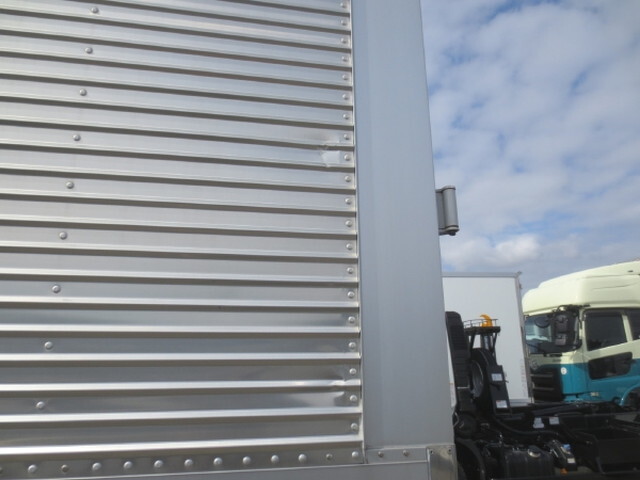 三菱ふそうファイターアルミウイング中型（4t）[写真17]