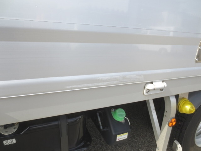 三菱ふそうファイターアルミウイング中型（4t）[写真18]