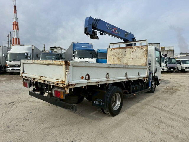 いすゞエルフクレーン4段小型（2t・3t）[写真02]