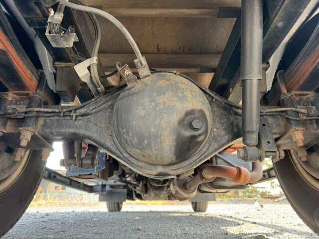 いすゞエルフクレーン4段小型（2t・3t）[写真31]