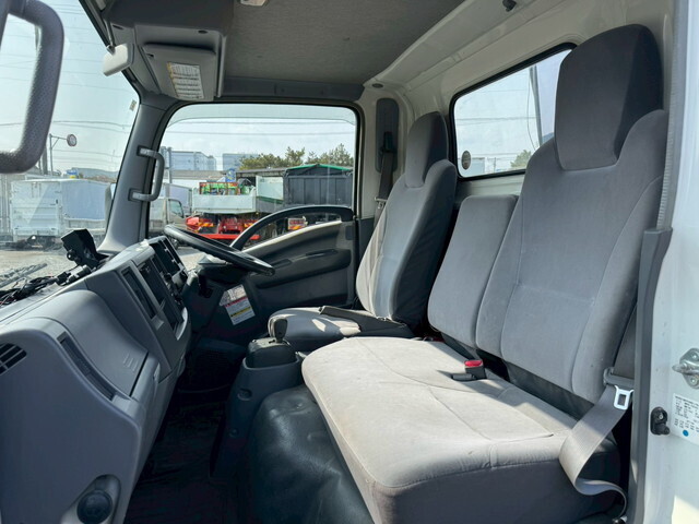 いすゞエルフクレーン4段小型（2t・3t）[写真34]