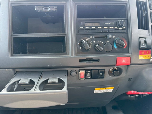 いすゞエルフクレーン4段小型（2t・3t）[写真36]