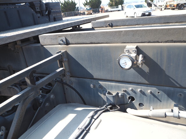 三菱ふそうスーパーグレートダンプ大型（10t）[写真27]