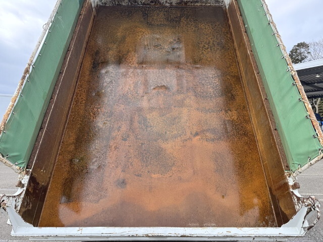 いすゞフォワードダンプ中型（4t）[写真18]