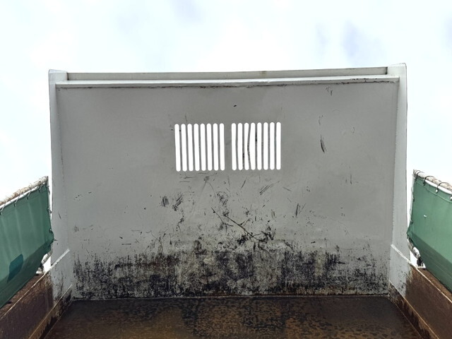 いすゞフォワードダンプ中型（4t）[写真19]