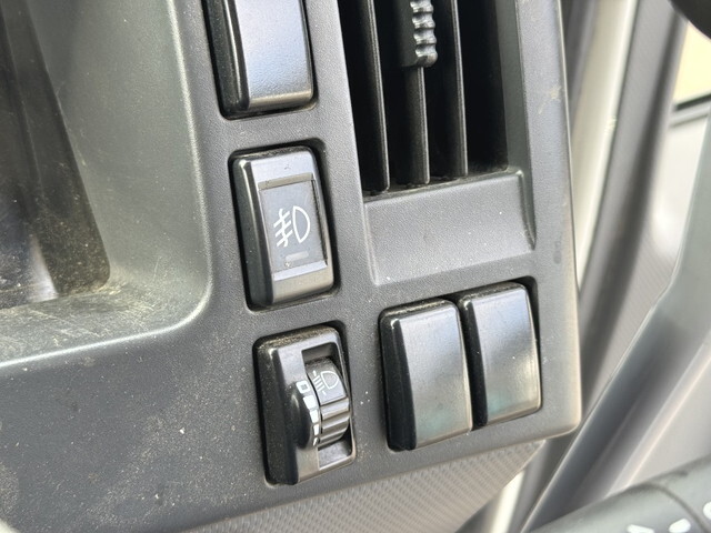 いすゞフォワードダンプ中型（4t）[写真07]