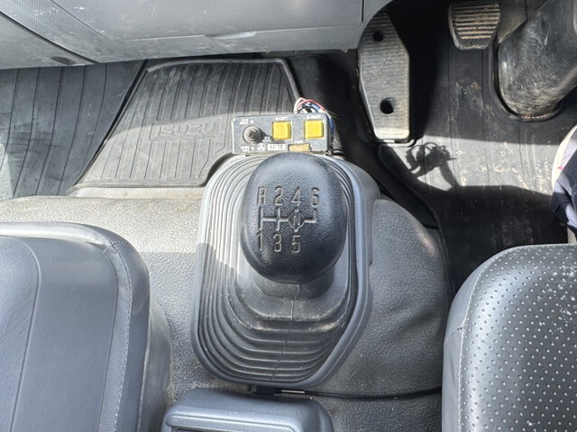 いすゞフォワードダンプ中型（4t）[写真09]