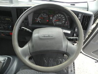 いすゞエルフ冷凍車（冷蔵車）小型（2t・3t）[写真13]