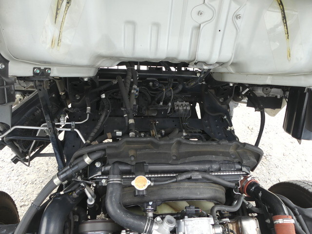 いすゞエルフ冷凍車（冷蔵車）小型（2t・3t）[写真20]