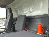 いすゞエルフ冷凍車（冷蔵車）小型（2t・3t）[写真10]