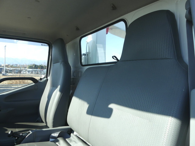 日野デュトロ高所作業車小型（2t・3t）[写真15]