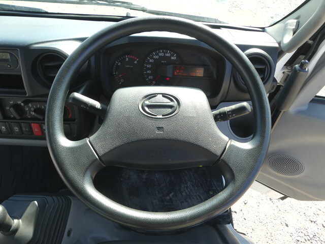 日野デュトロ高所作業車小型（2t・3t）[写真18]