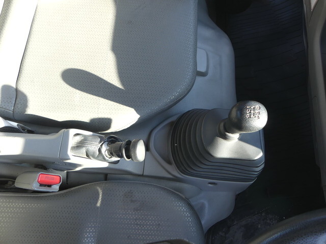 日野デュトロ高所作業車小型（2t・3t）[写真23]