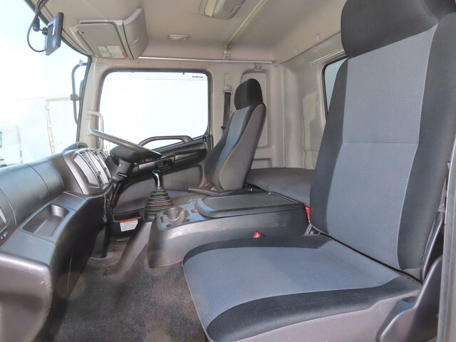 日野レンジャーアルミウイング中型（4t）[写真21]