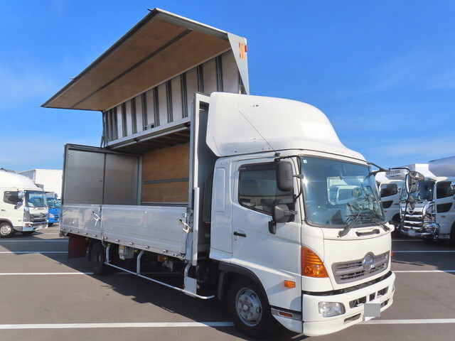 日野レンジャーアルミウイング中型（4t）[写真03]