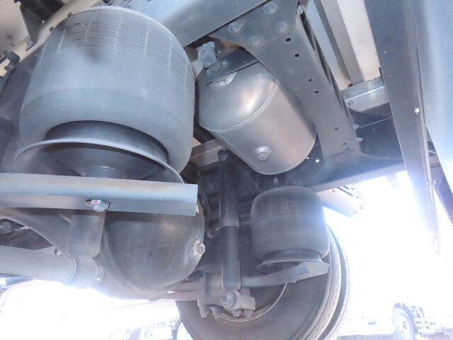 三菱ふそうファイターアルミウイング中型（4t）[写真11]