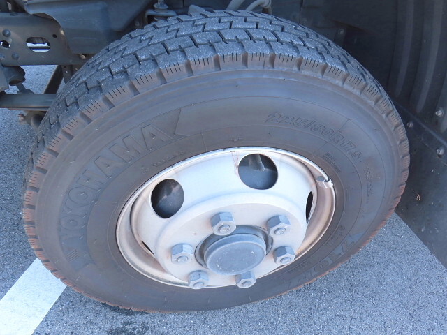 三菱ふそうファイターアルミウイング中型（4t）[写真13]