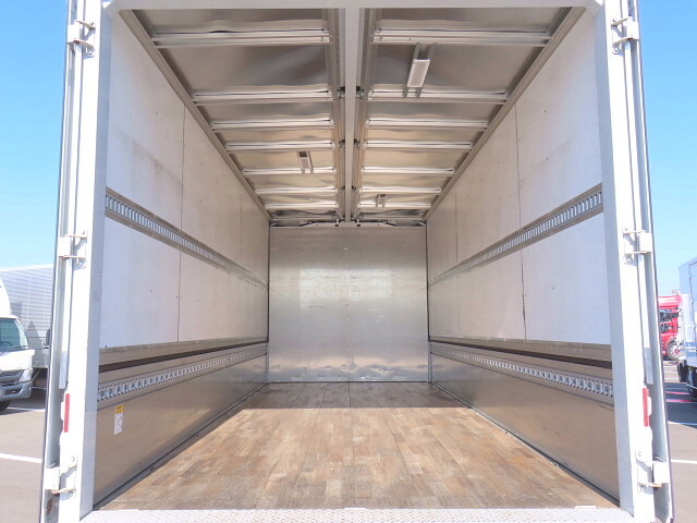 三菱ふそうファイターアルミウイング中型（4t）[写真33]