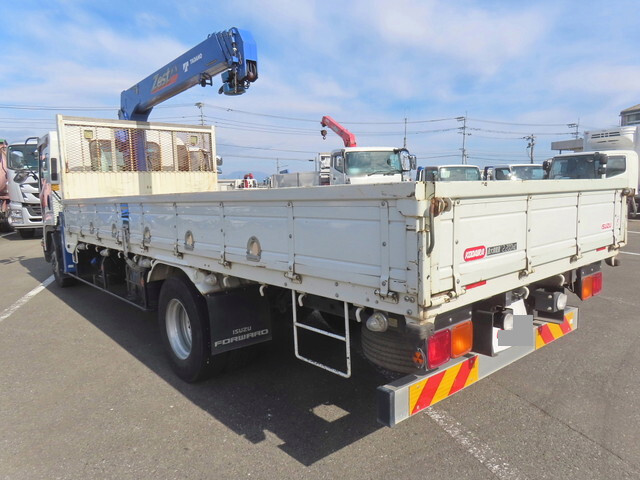 いすゞフォワードクレーン4段中型（4t）[写真05]