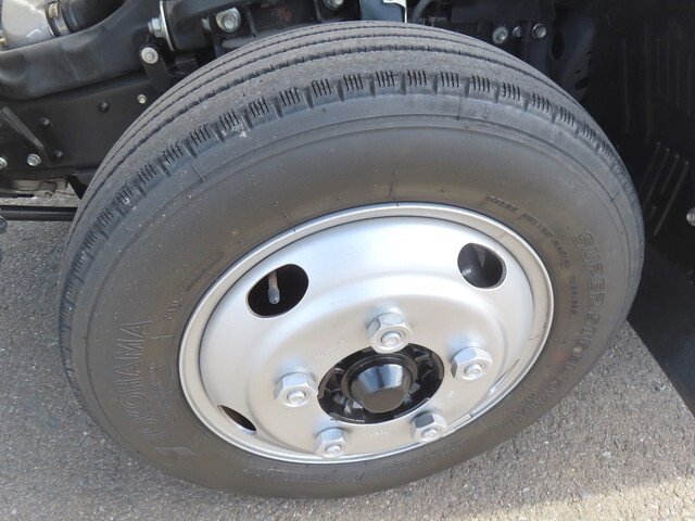 いすゞエルフ平ボディ小型（2t・3t）[写真13]