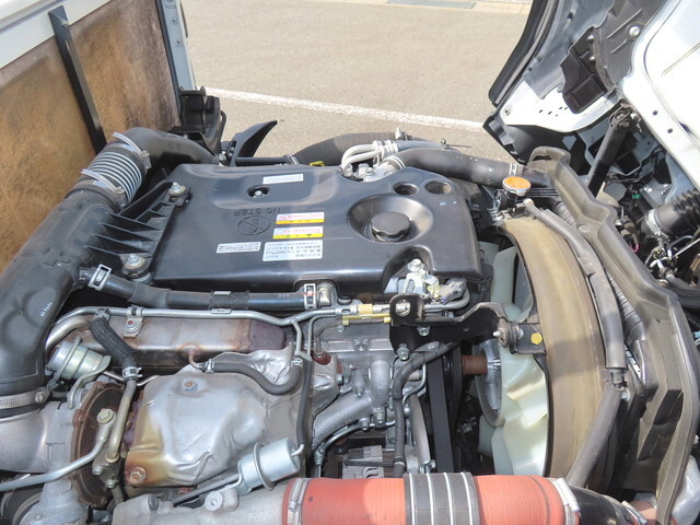 いすゞエルフ平ボディ小型（2t・3t）[写真15]