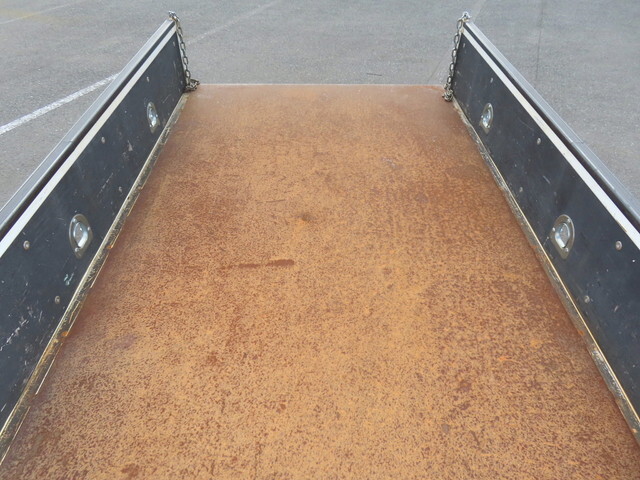 いすゞエルフ平ボディ小型（2t・3t）[写真28]