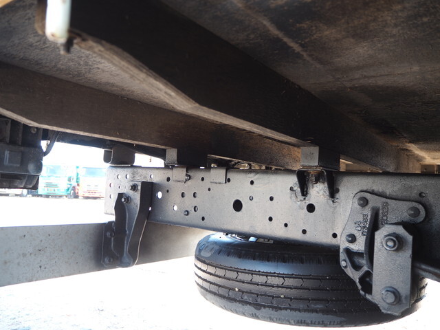 マツダタイタンクレーン3段小型（2t・3t）[写真23]