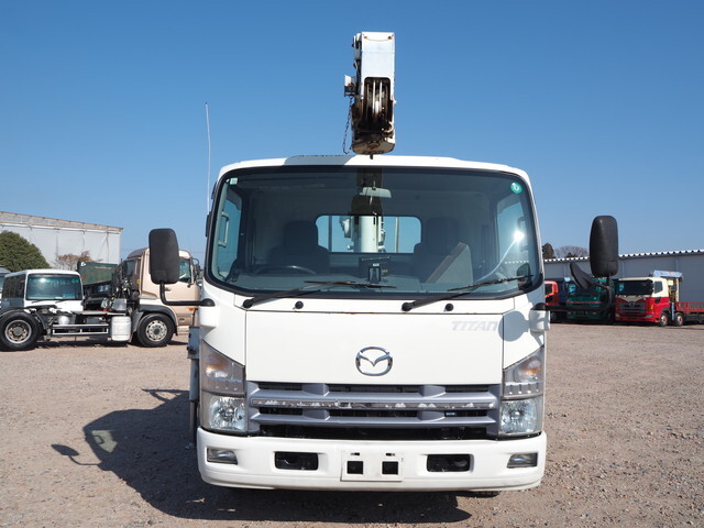 マツダタイタンクレーン3段小型（2t・3t）[写真07]