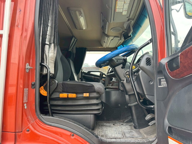 日野プロフィアアルミブロック大型（10t）[写真12]