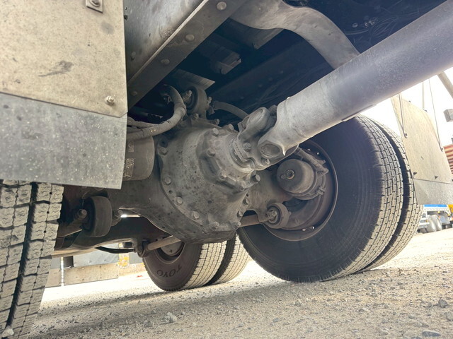 日野プロフィアアルミブロック大型（10t）[写真28]