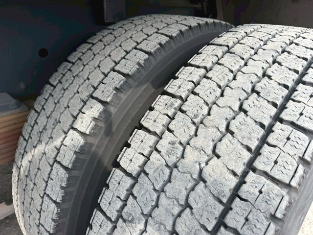 日野プロフィアアルミブロック大型（10t）[写真40]