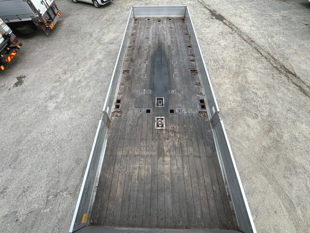 日野プロフィアアルミブロック大型（10t）[写真09]