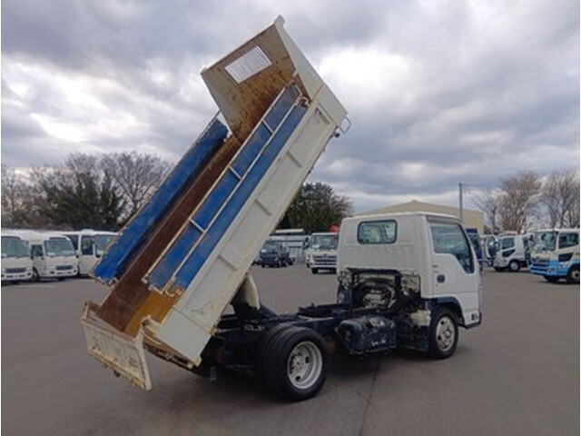 いすゞエルフダンプ小型（2t・3t）[写真02]