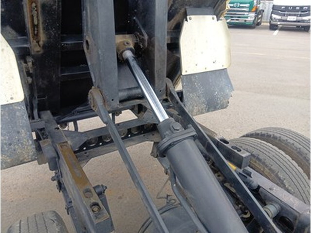 いすゞエルフダンプ小型（2t・3t）[写真07]